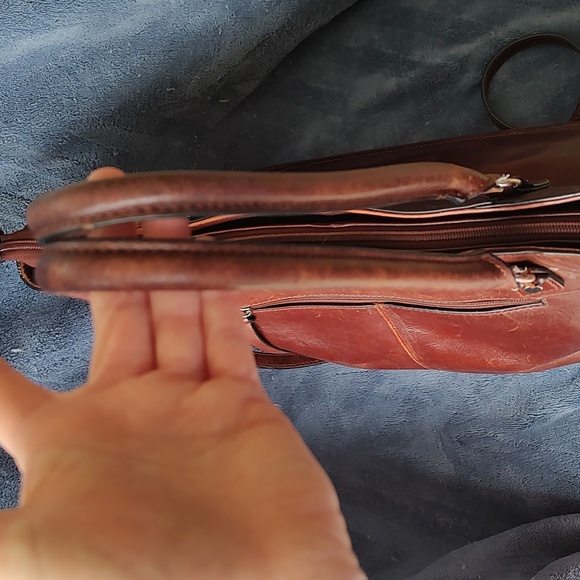 Wilsons Leather brown cognac large briefcase crossbody. Good used condition. - Picture 8 of 16